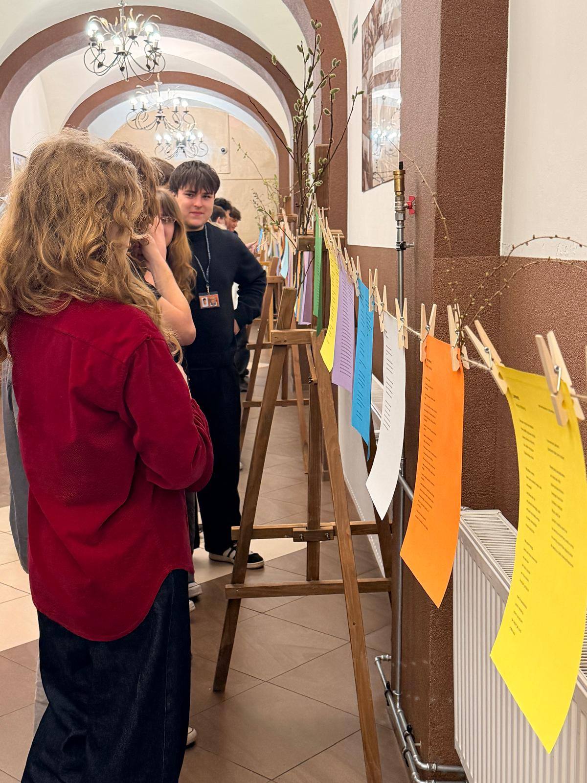 Zdjęcie Światowy Dzień Poezji 2026 (2)6b7523e9-5f64-4eec-a115-42d41cba73f0.jpg w galerii Światowy Dzień Poezji A. D. 2026